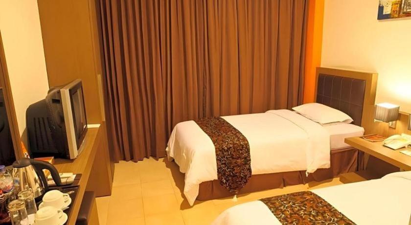 Grand Malioboro Yogyakarta Hotel Exterior foto