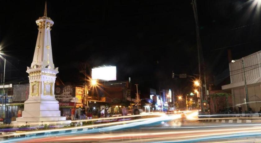Grand Malioboro Yogyakarta Hotel Exterior foto